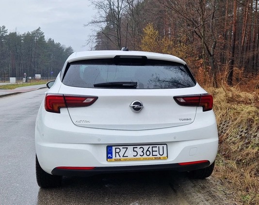 Opel Astra cena 49900 przebieg: 79400, rok produkcji 2015 z Rzeszów małe 79